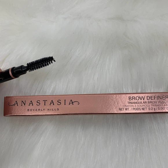 Anastasia Beverly Hills Brow Definer 3-in-1 Triangle Tip - Picture 6 of 8